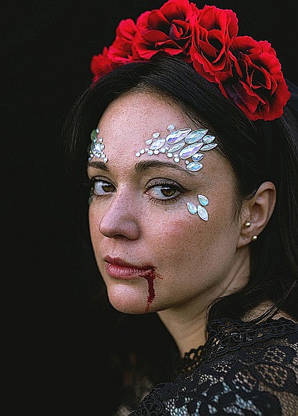 PD DECORATIUNE PARTY PENTRU FATA CRISTALE GLOW IN THE DARK 14*8.5CM NDT3 [2]