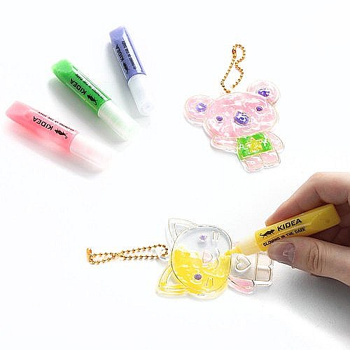 DE SET CREATIV 2 PANDANTIVE CU GEL CARE STRALUCESTE LA INTUNERIC + 2 SABLOANE KIDEA ZZMISCKA [4]