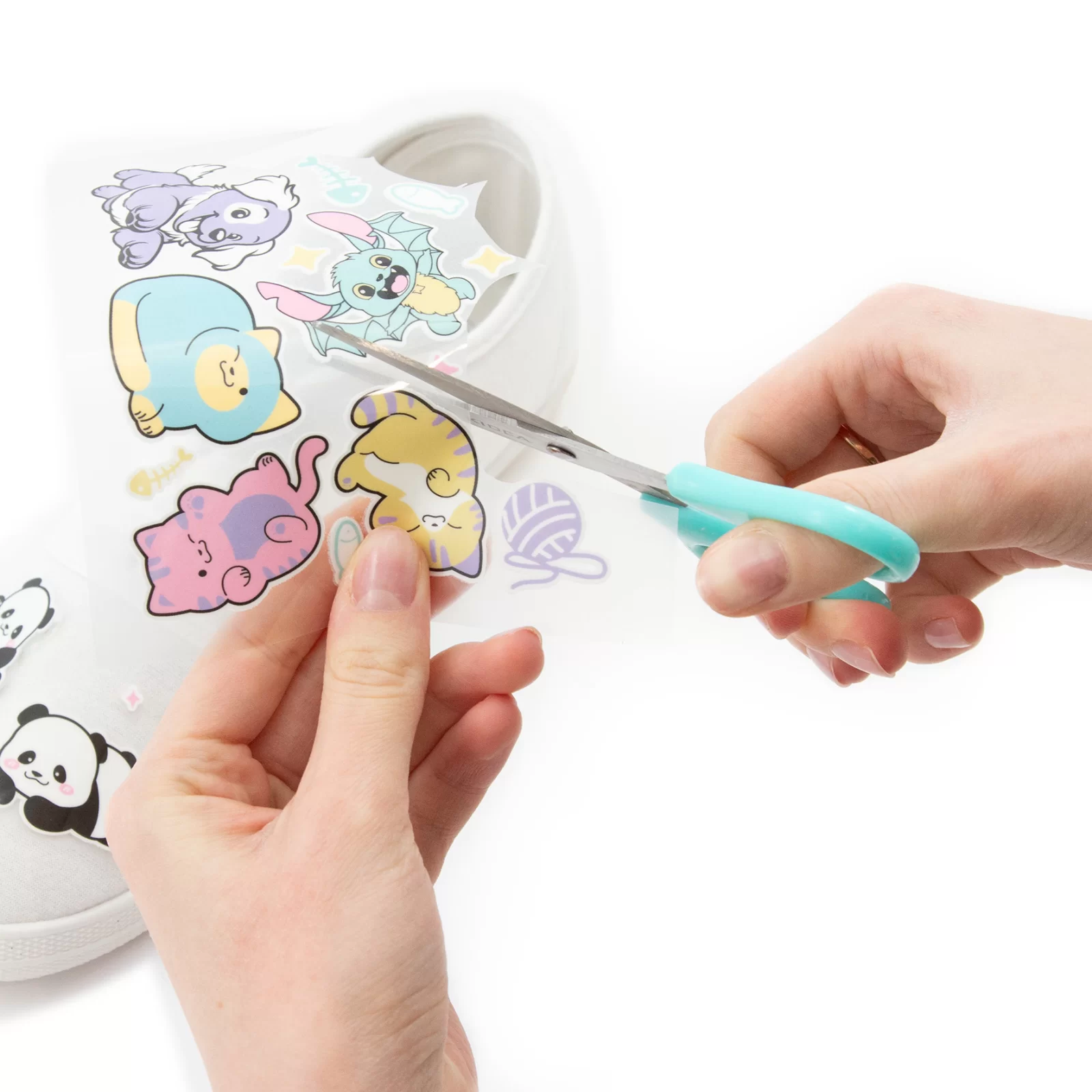 DE STICKERE PENTRU PANTOFI, CUTE KIDEA, STRALUCESC LA INTUNERIC TZOCKA [2]