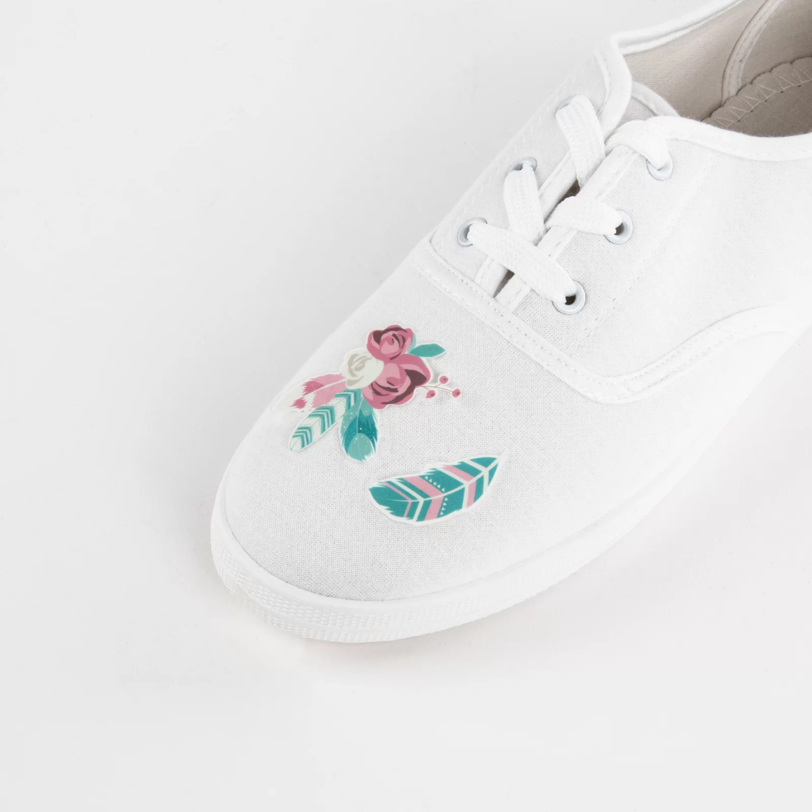 DE STICKERE PENTRU PANTOFI, LOVE KIDEA, STRALUCESC LA INTUNERIC TZOLKA [5]