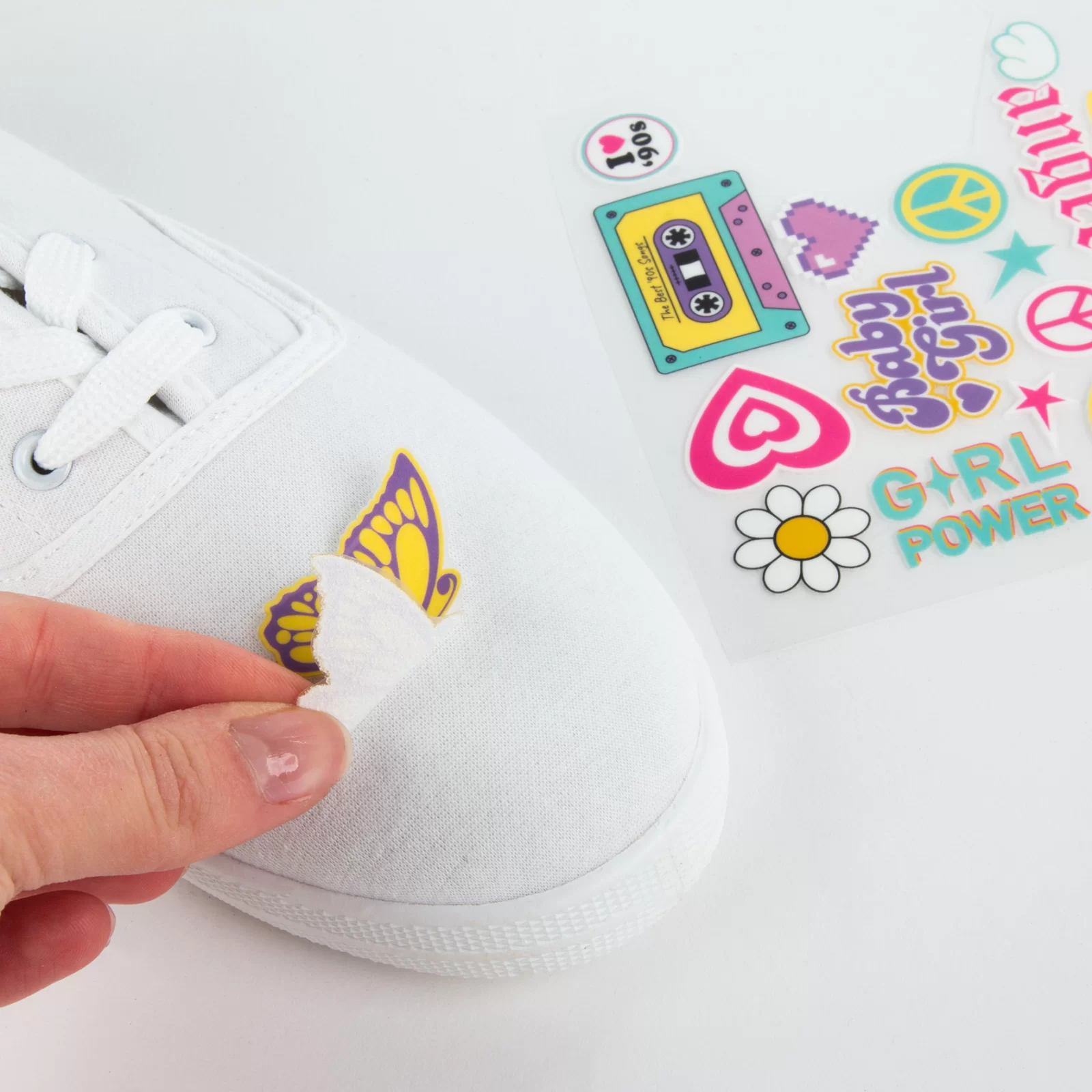 DE STICKERE PENTRU PANTOFI, VIBES KIDEA, STRALUCESC LA INTUNERIC TZOGVKA [3]