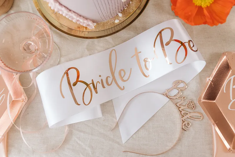 Eșarfă Satinată Mireasă "Bride to be" Alb/Rose Gold 75cm [7]