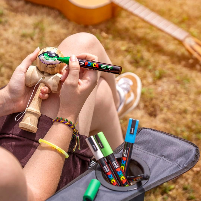 MARKER UNI POSCA 8/SET CULORI CU SCLIPICI 0.9-1.3 MM M1514 [9]