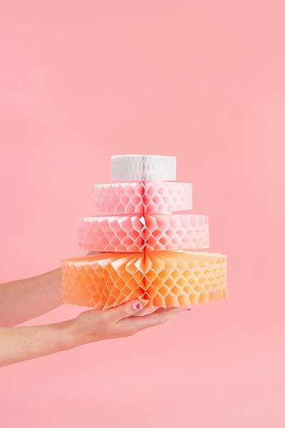 PD DECORATIUNI DIN HARTIE PENTRU TORT Tissue paper, 23cm, mix DB7 [2]