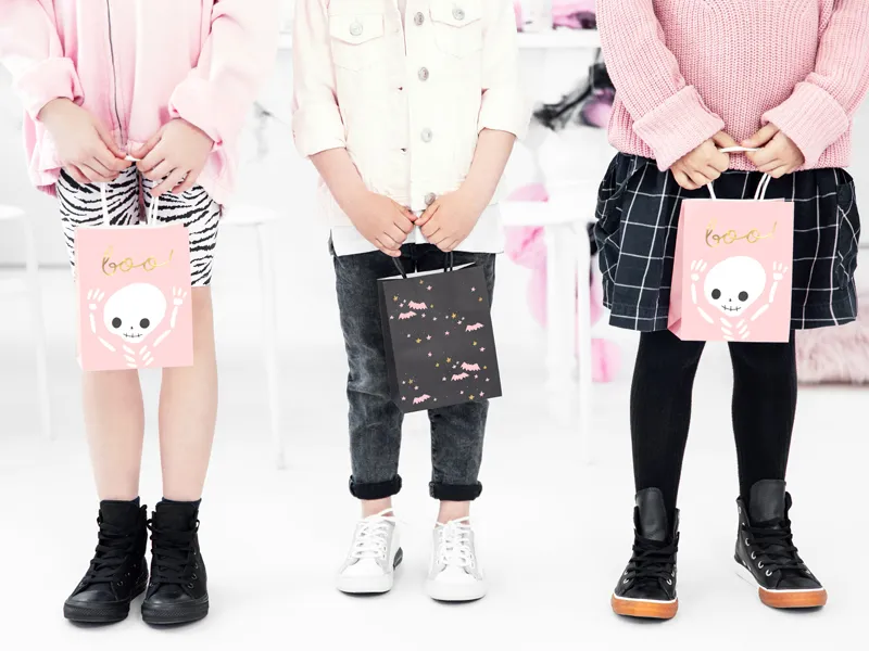 SACOSA CADOU HALLOWEEN NEAGRA CU LILIECI 14 X 18 X 8CM TNP6 [4]