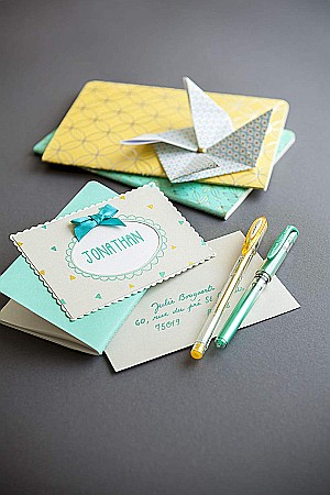 LEG PIX UNI-BALL GEL CU SCLIPICI UM-120SP ROSU P308 [3]