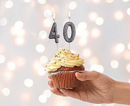 GOD LUMANARI TORT B&C Number 4, glitter black, 11.5cm BH-SPC4 [1]