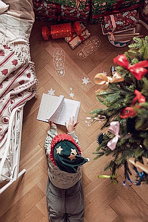 PD SABLON CRACIUN 3/SET URMA LUI MOS CRACIUN SI STELE DS2 [1]