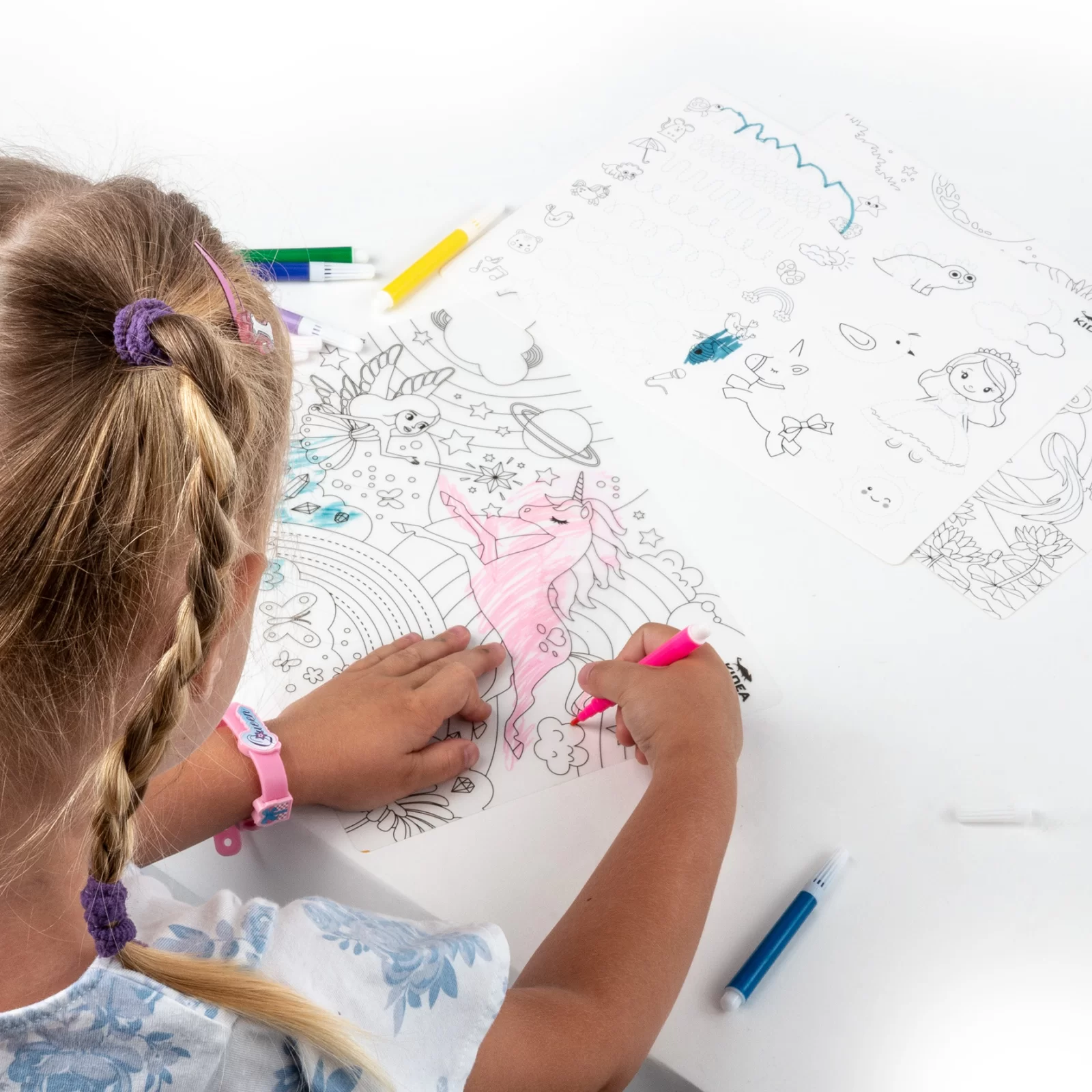 PORTOFOLIUL MICULUI ARTIST, SABLOANE + 6 CARIOCI, PRINTESE, KIDEA ITUKKA [5]