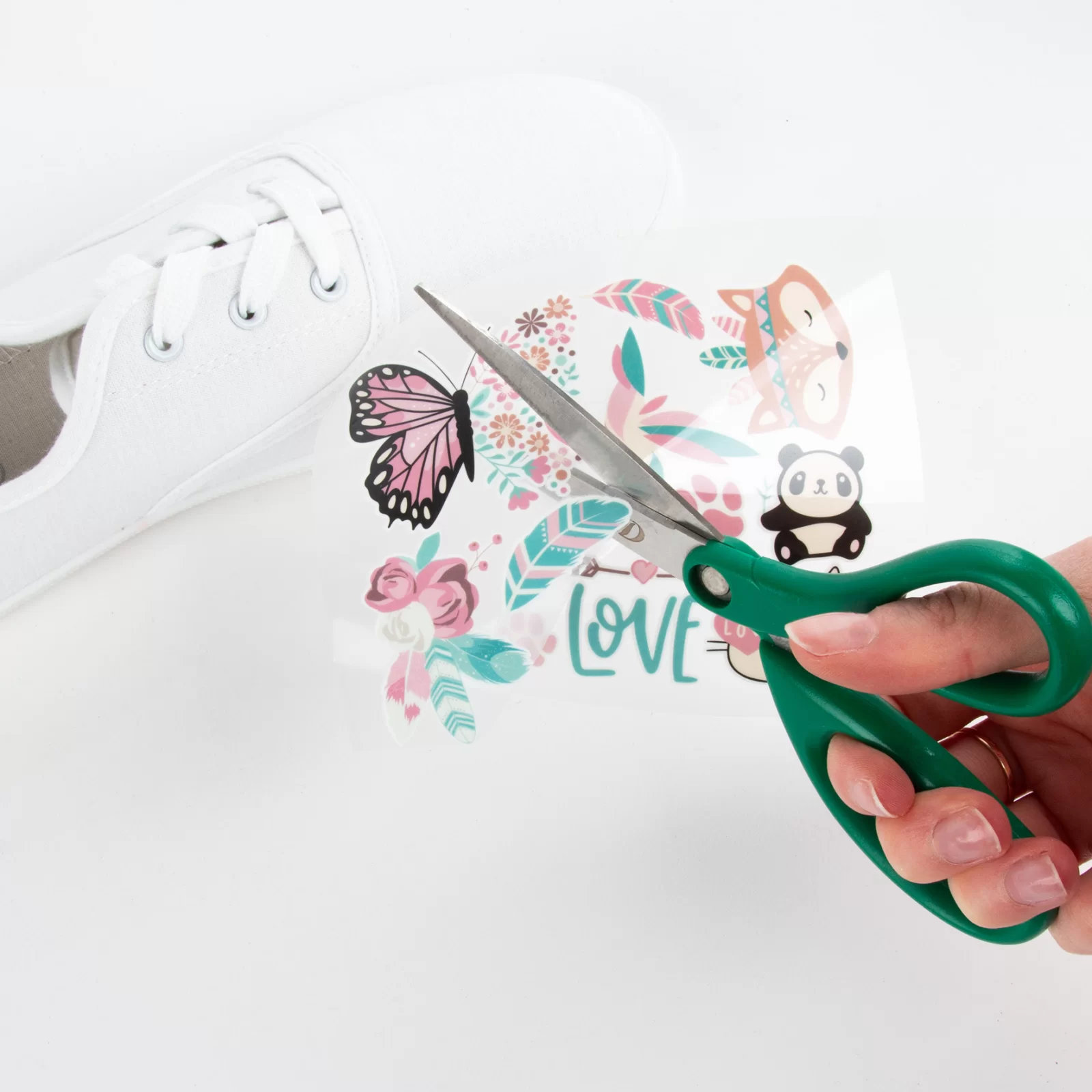 DE STICKERE PENTRU PANTOFI, LOVE KIDEA, STRALUCESC LA INTUNERIC TZOLKA [1]