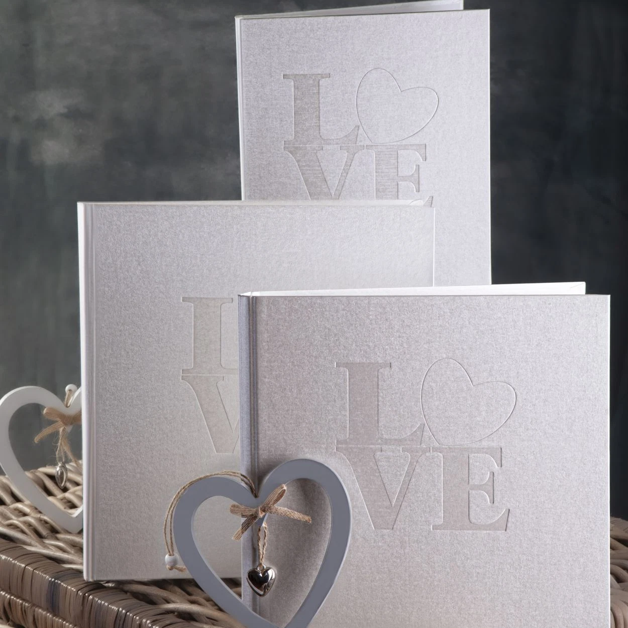 GB ALBUM FOTO NUNTA 30*31CM 60 FILE WHITE LOVE 08118 [5]