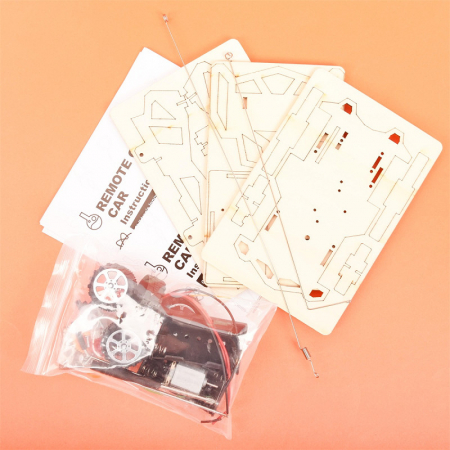 ROB SET CREATIV DIN LEMN MASINA 27317 [1]