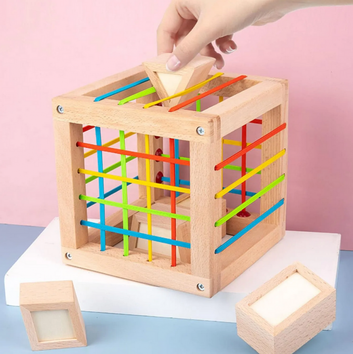 Cub Educativ 2 in 1, sortator forme si benzi elastice,15 x 15 x 15 cm. [4]