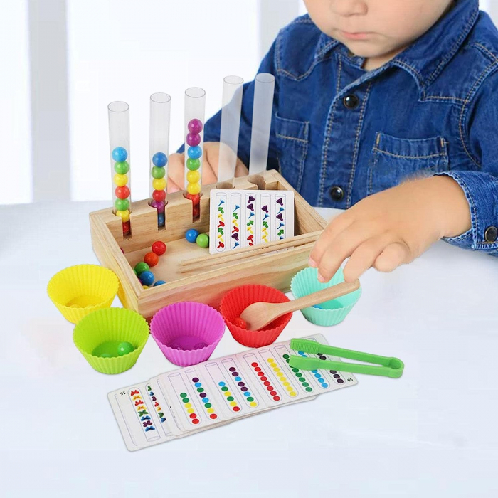 Joc sortarea, stivuirea si numararea bilelor colorate în cupe [5]