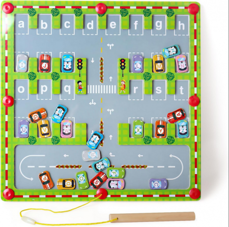 Jucarii din lemn - Labirint cu masini magnetice inscriptionate cu litere, parcheaza masina pe litera corecta cu pixul magnetic, 30x30x1.5cm