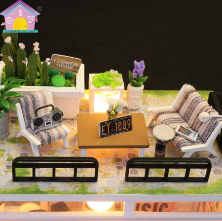 Puzzle 3D, Casa de papusi in miniatura DIY, Studio, 20x16.5x15cm [4]