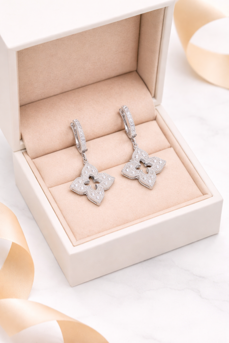 Cercei din Argint 925 cu Zirconia – Design Trifoi Elegant, 3 cm [3]