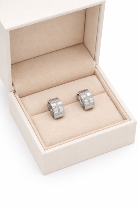 Cercei din argint 925 tip huggie cu zirconia – model cruce, 1 cm [2]