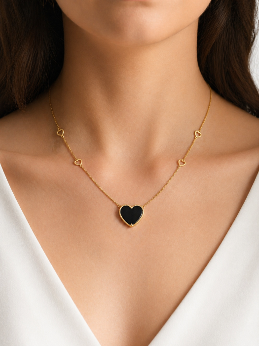 Colier din aur 14K cu inimă neagră și detalii delicate ✨ [3]