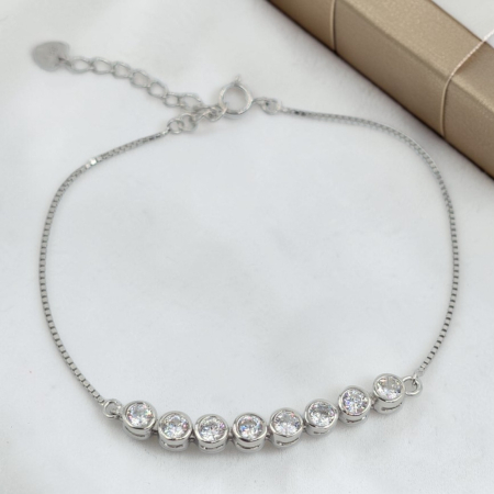 Bratari din argint - Brățară din argint 925 cu zirconii rotunde – model delicat elegant