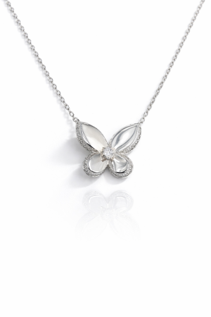 Lantisoare din argint - Colier din argint 925 „Fluture” cu zirconii – eleganță și transformare