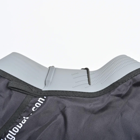 Pelerină Profesională Frizerie WMARK E01-CC036N, Impermeabilă, Antistatică, Poliester Premium, Guler Silicon Reglabil, Negru [4]