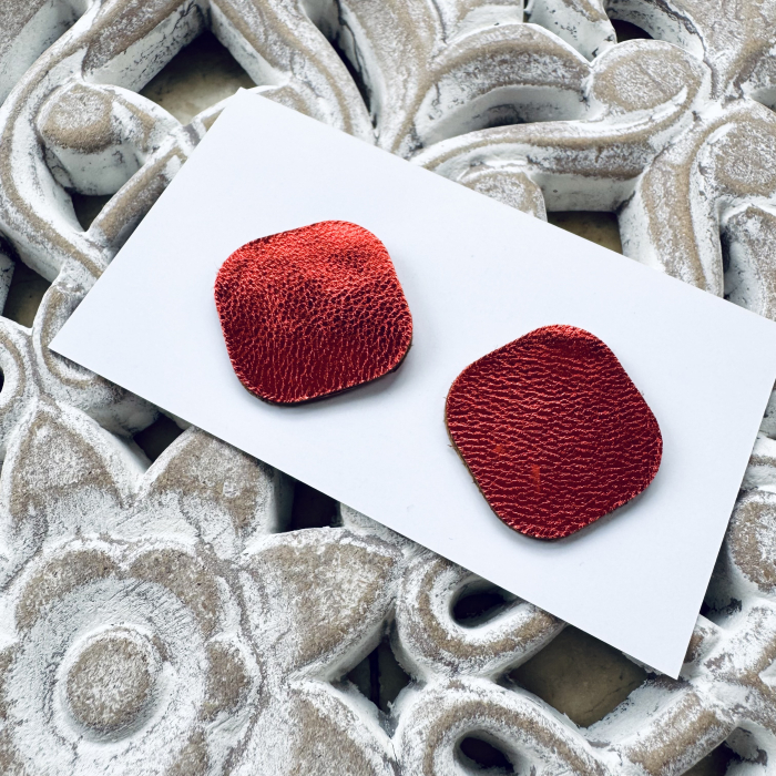 Cercei piele patrat rotunjit rosu stralucitor [1]