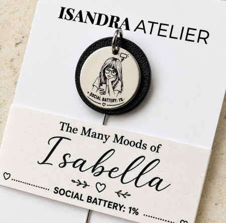 Brose si alte accesorii - Brosa piele si inox gravat "Social Battery 1%"