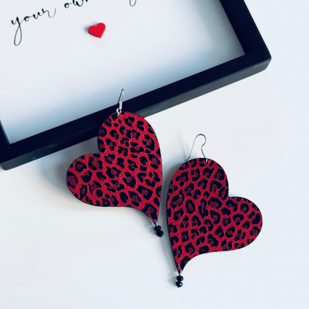 Cercei inima - Cercei piele inima mare animal print rosu