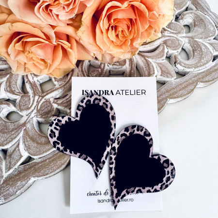 Cercei inima - Cercei piele inima mare roz animal print