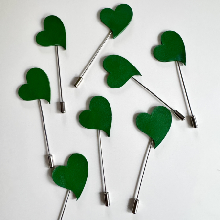 Martisoare piele - Brosa piele inimioara mica