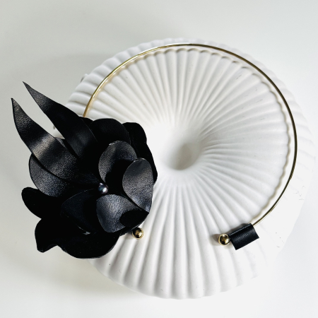 Coliere piele - Colier piele naturala floare fantezie negru