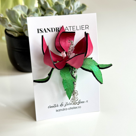 Martisoare piele - Brosa piele naturala floare roz