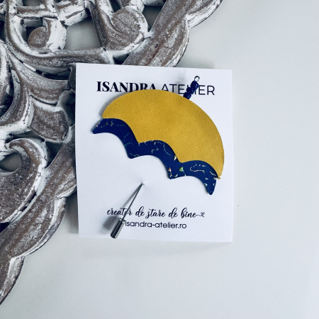 Brose si alte accesorii - Brosa piele umbreluta galben si albastru stralucitor