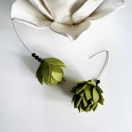 Cercei floare - Cercei ghinda verde crud