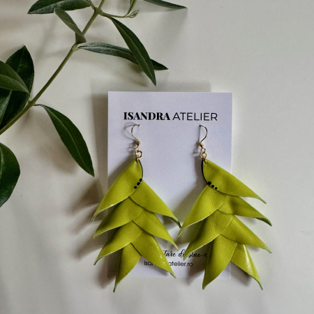 Cercei piele - Cercei piele Heliconia verde crud