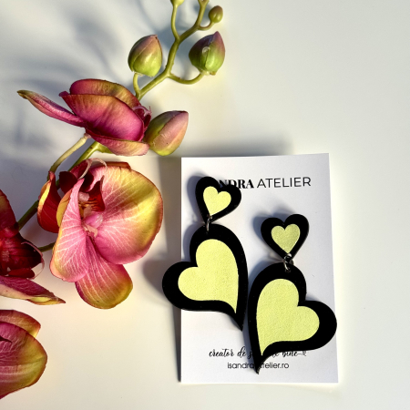 Cercei inima - Cercei piele inimi galben electric si negru