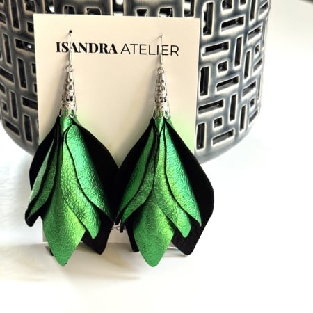 Cercei piele - Cercei piele magnolie verde stralucitor