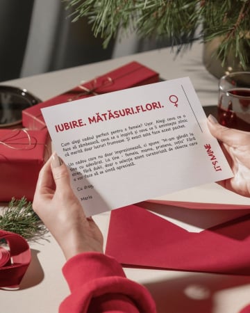 Universul colecțiilor - Iubire. Mătăsuri. Flori. - pentru ea