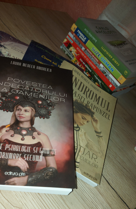 Pachetul 4 ”Cărți de psihologie marca Medeea” (Util pentru fete, ”în urcuș”) [5]