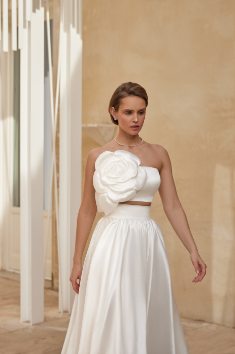 PYRITE Rochie de mireasa tafta cu accesoriu floare [3]