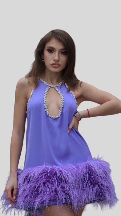 Rochia Lyra – mini lila cu detaliu bijuterie și pene de struț [1]