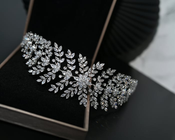 Diadema  “Iris” cu cristale Zirconiu Cubic [3]
