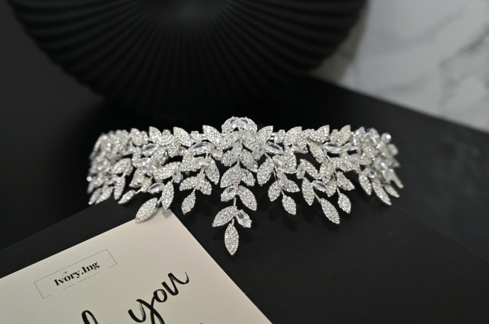 Tiara MILANO, romantica si sofisticata, cristale Zirconiu Cubic [4]