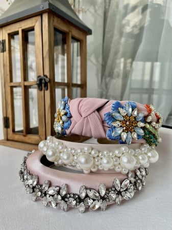 Bentita roz cu broderie si pietre multicolore, IVR13 [3]
