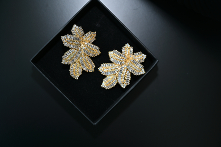Cercei AMARA Gold – inspirați din frumusețea florilor [2]