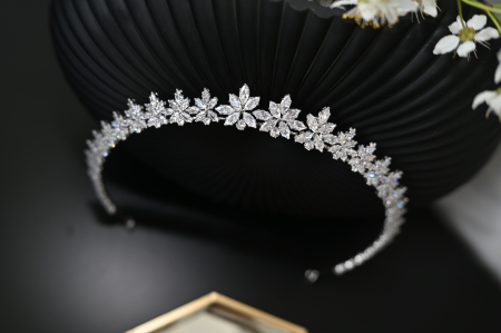 Accesorii de par - Diadema de par “Emilia” cu cristale Zirconiu Cubic