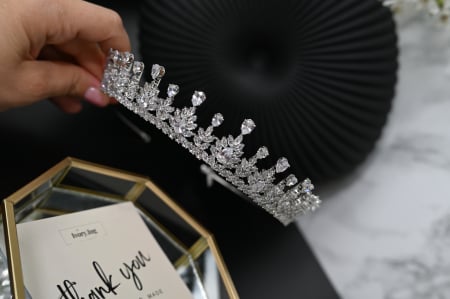 Tiara ANAIS, strălucire și eleganță cu cristale Zirconiu Cubic [2]
