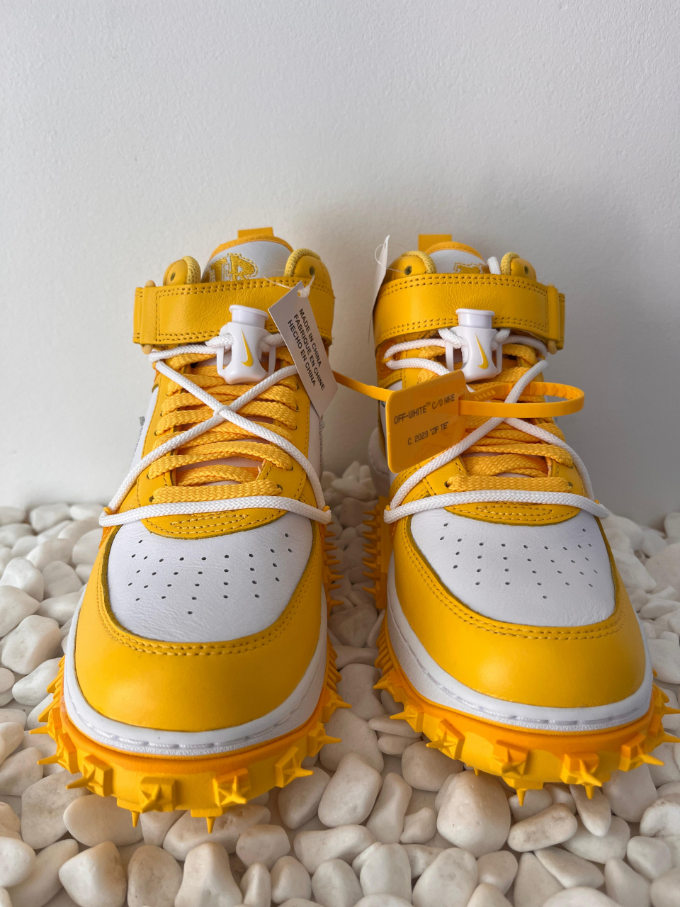 Nike x Off White Air Force 1 Mid Varsity Maize [5]