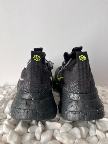 Nike Space Hippie Black Volt [3]